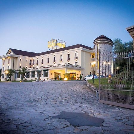 Bel Sito Hotel Due Torri Manocalzati Exterior photo