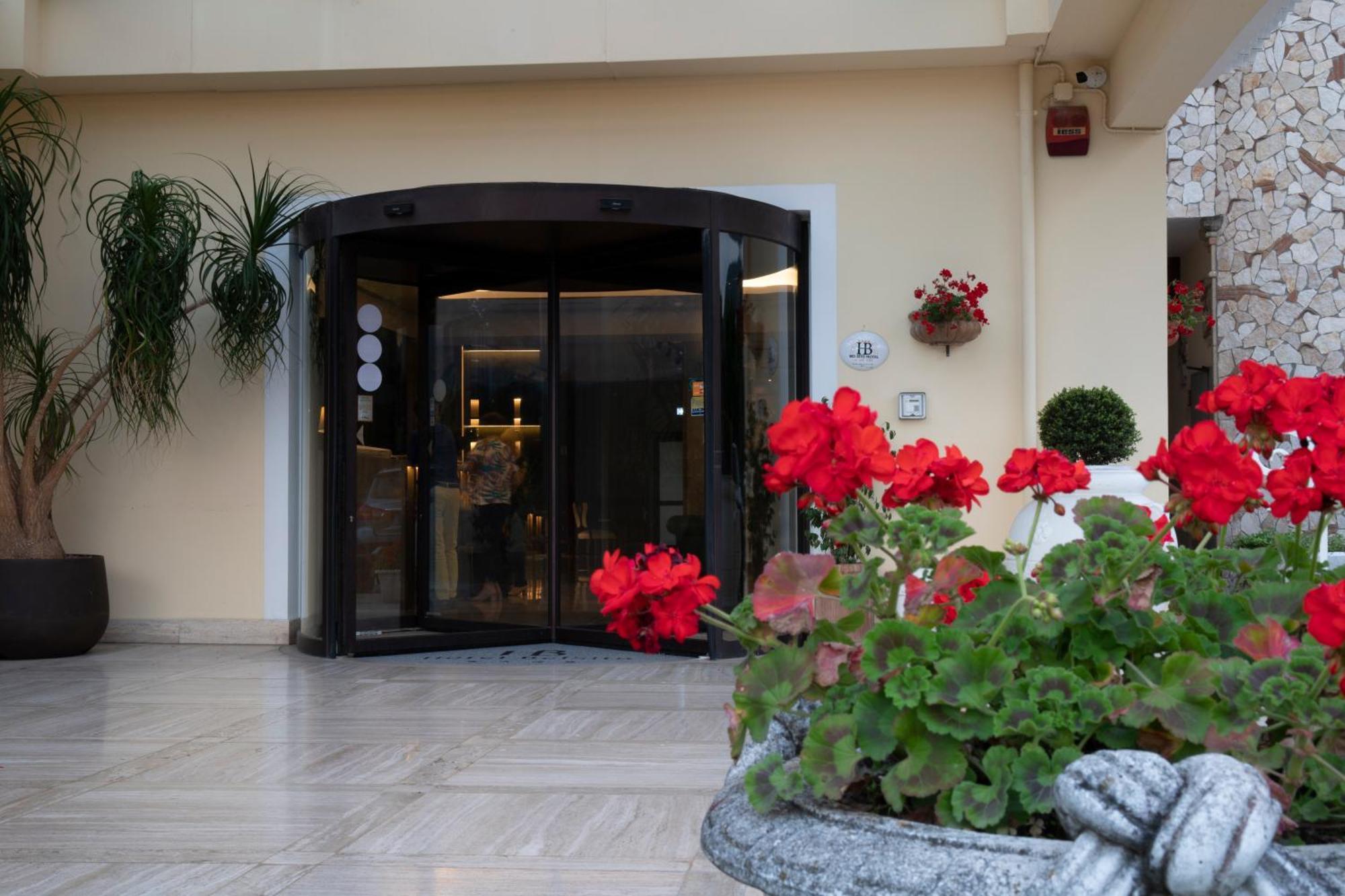 Bel Sito Hotel Due Torri Manocalzati Exterior photo