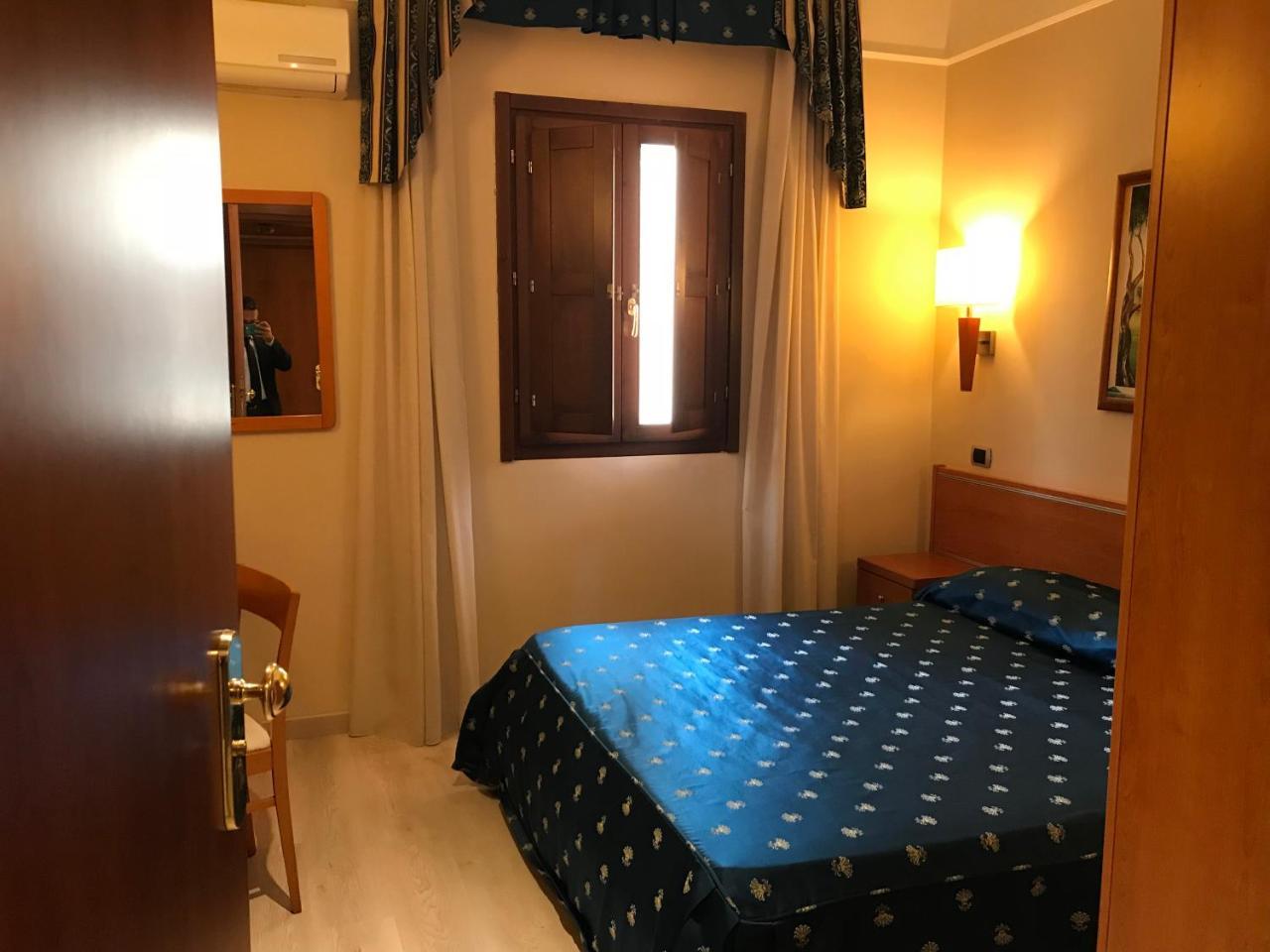 Bel Sito Hotel Due Torri Manocalzati Exterior photo